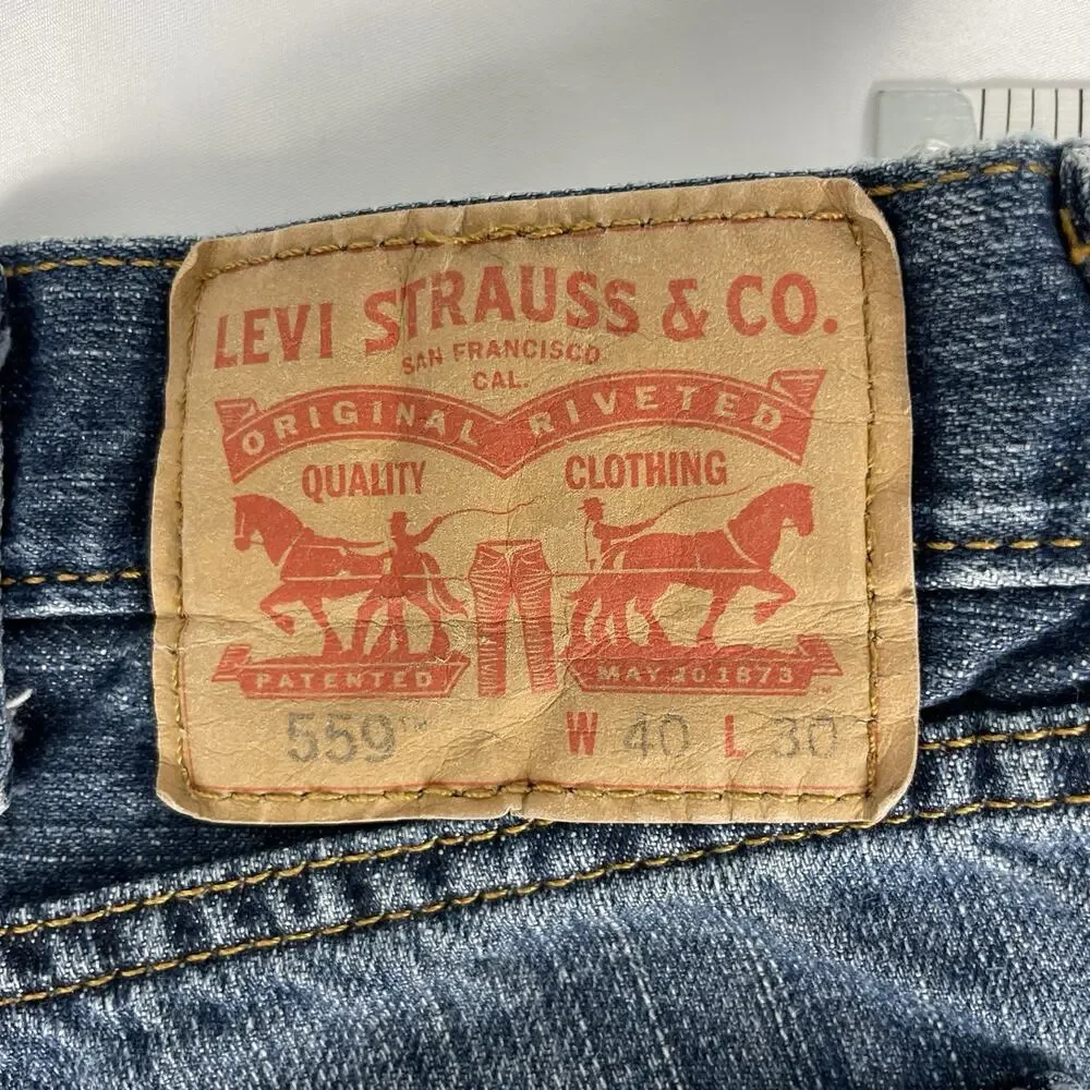 Levi's Men's Jeans 559 Relaxed Straight 40x30 (actual 38x29)